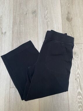 Duluth Trading Co -Capri pant- Black-Women’s-S